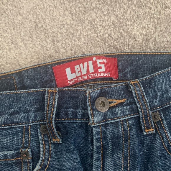 Levi’s 514 Slim Straight Low-Waisted Jeans - Picture 3 of 4